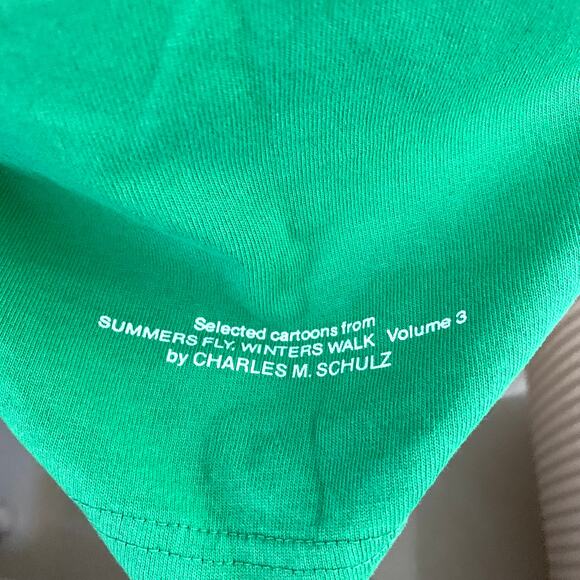 Uniqlo PEANUTS Stay With It, Snoopy UT Graphic T-Shirt in Green - Picture 6 of 9